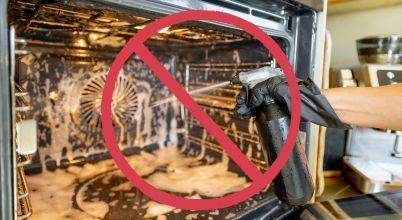 A pyrolytic self-cleaning function means you don't need to manually clean the oven